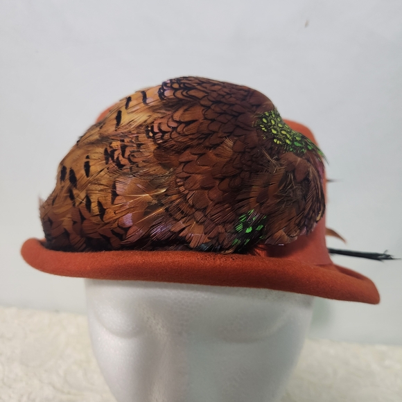 Vintage 1950s Myrtle Of Houston Feather Tilt Hat Orange Wool Felt Pheasant - Picture 2 of 11